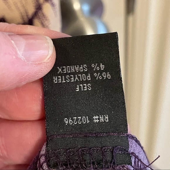 Elegant Dress With Filigree Pattern - Picture 8 of 13